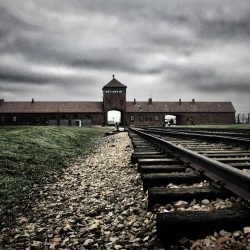 Auschwitz non finisce mai Gabriele Nissim