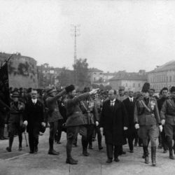 Mussolini fascismo monferrato favretto